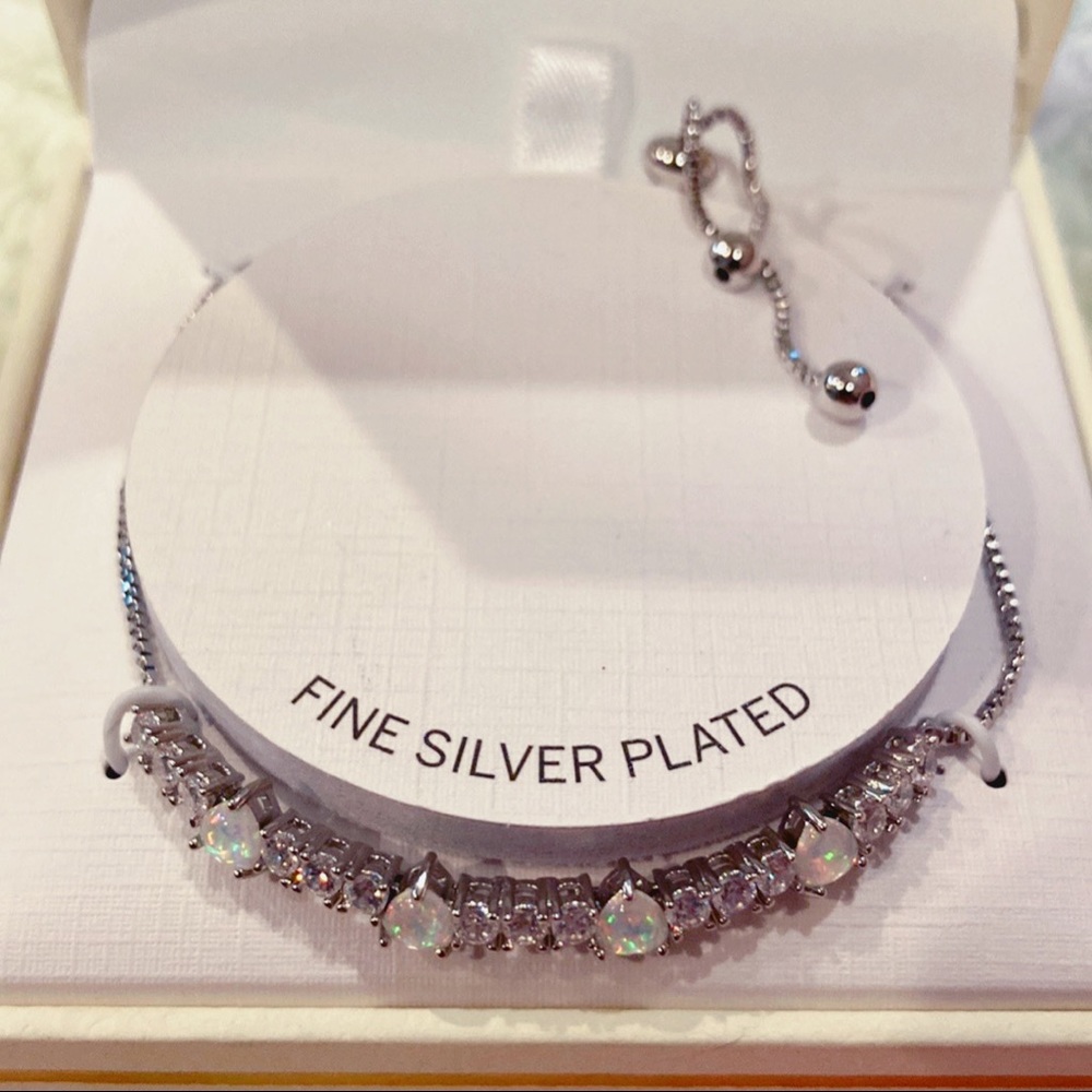 FINE SILVER PLATED ADJUSTABLE BRACELET WITH OPAL